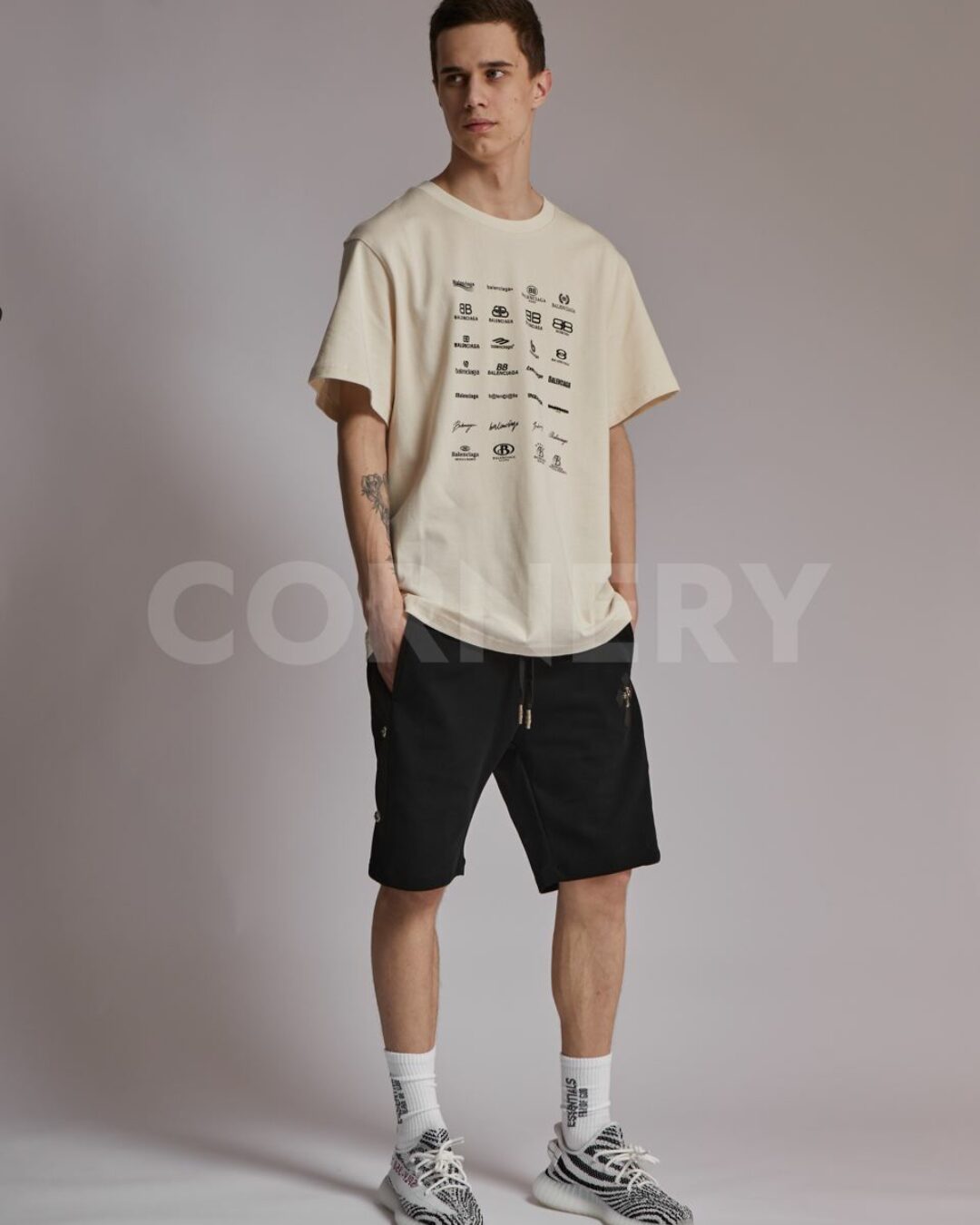 Футболка Balenciaga