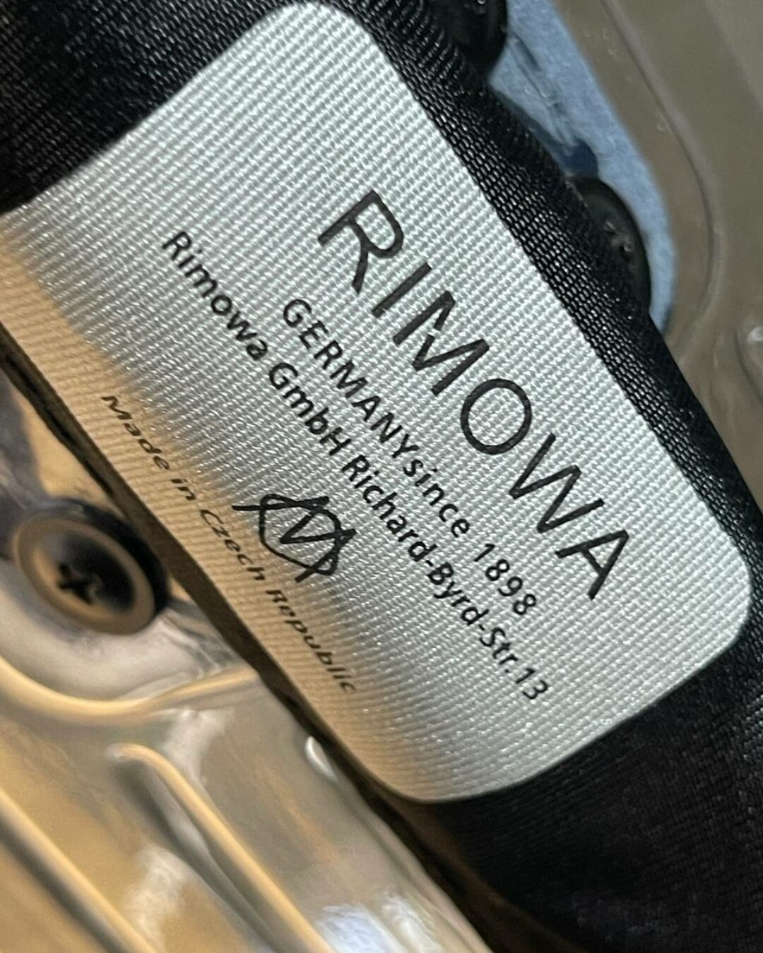 Чемодан Off-White