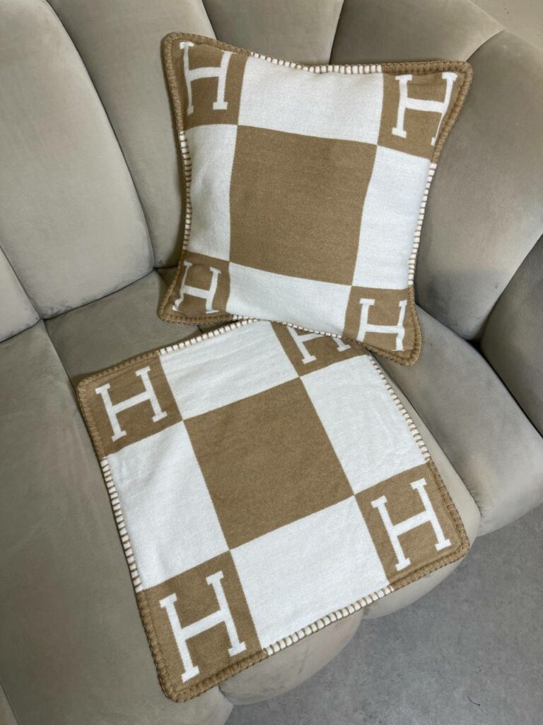 Чехол для подушки Hermes