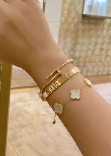Браслет Van Cleef & Arpels Vintage Alhambra (Gold/White)