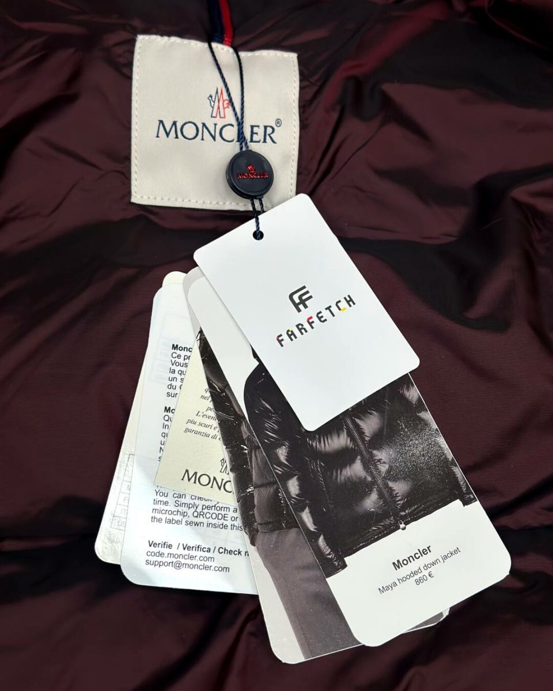 Пуховик Moncler