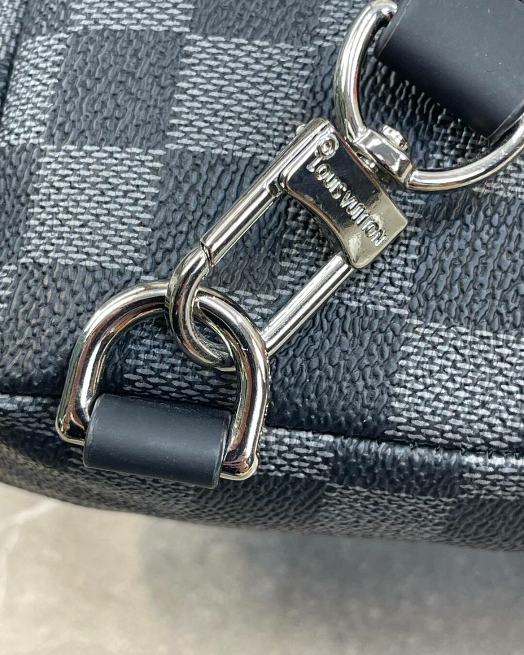 Сумка Louis Vuitton Avenue