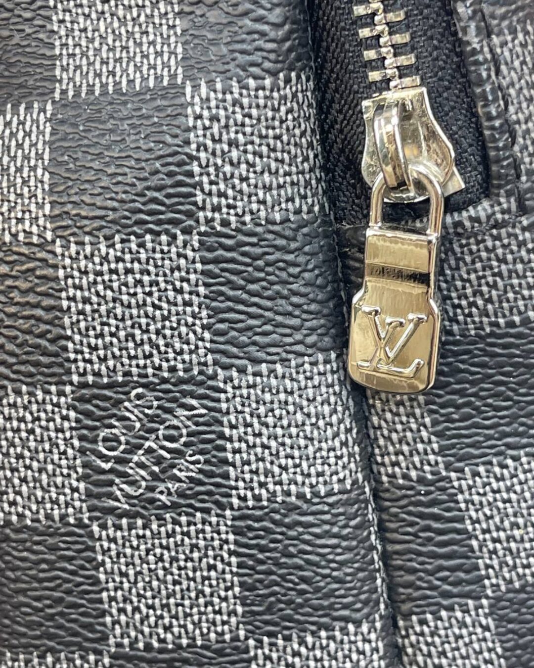 Сумка Louis Vuitton Avenue