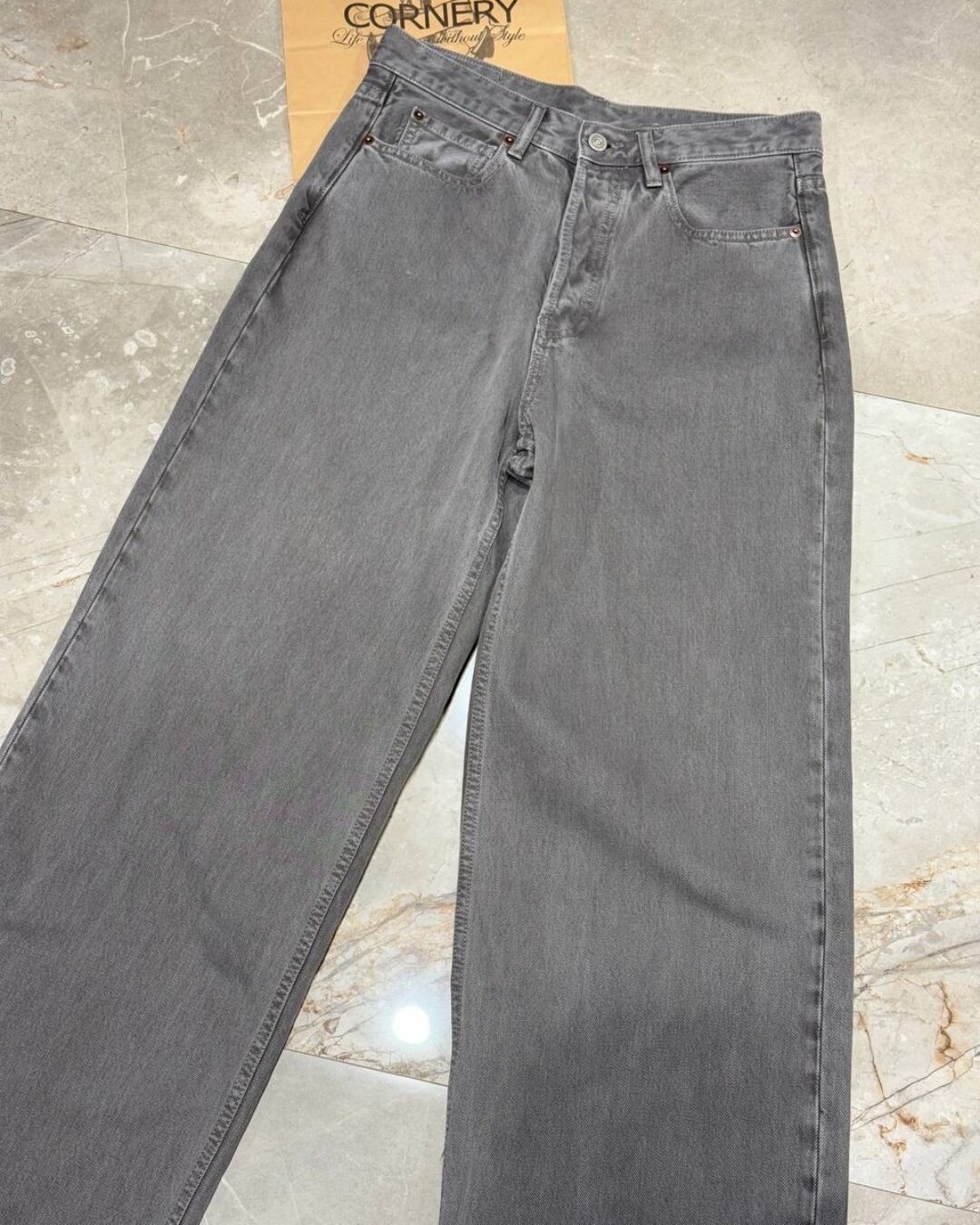 Джинсы Acne Studios