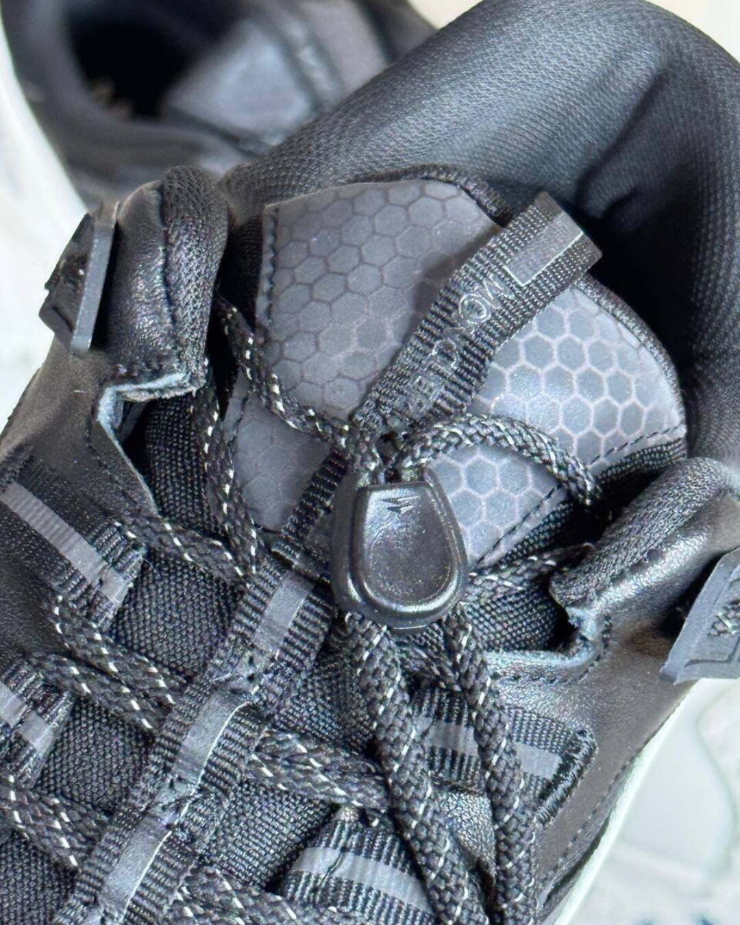 Кроссовки Moncler Trailgrip Gore-Tex