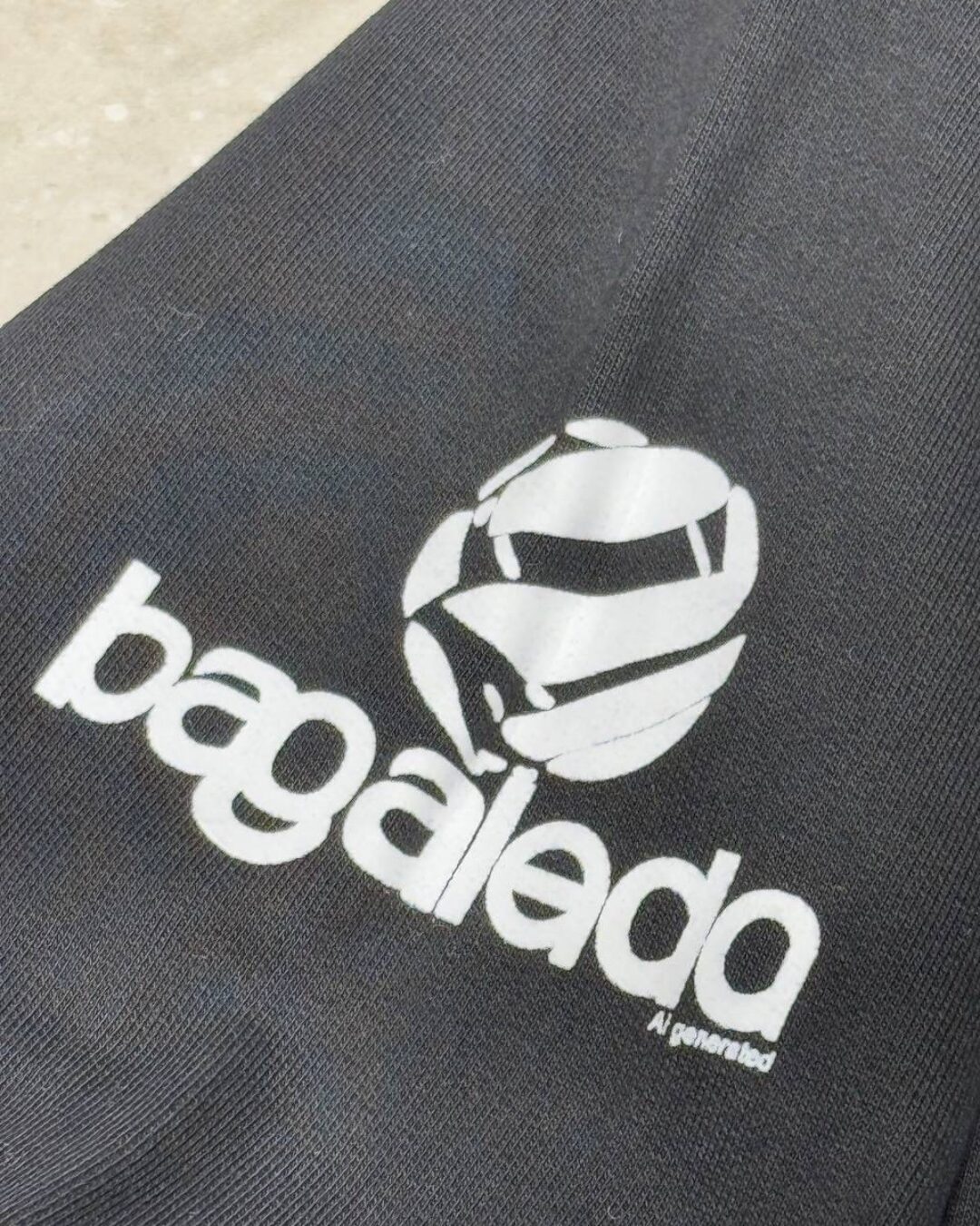 Худи Balenciaga