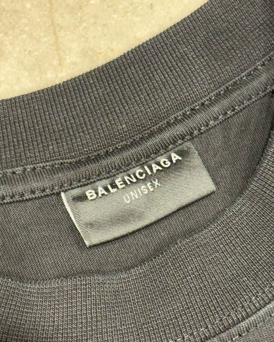 Футболка Balenciaga