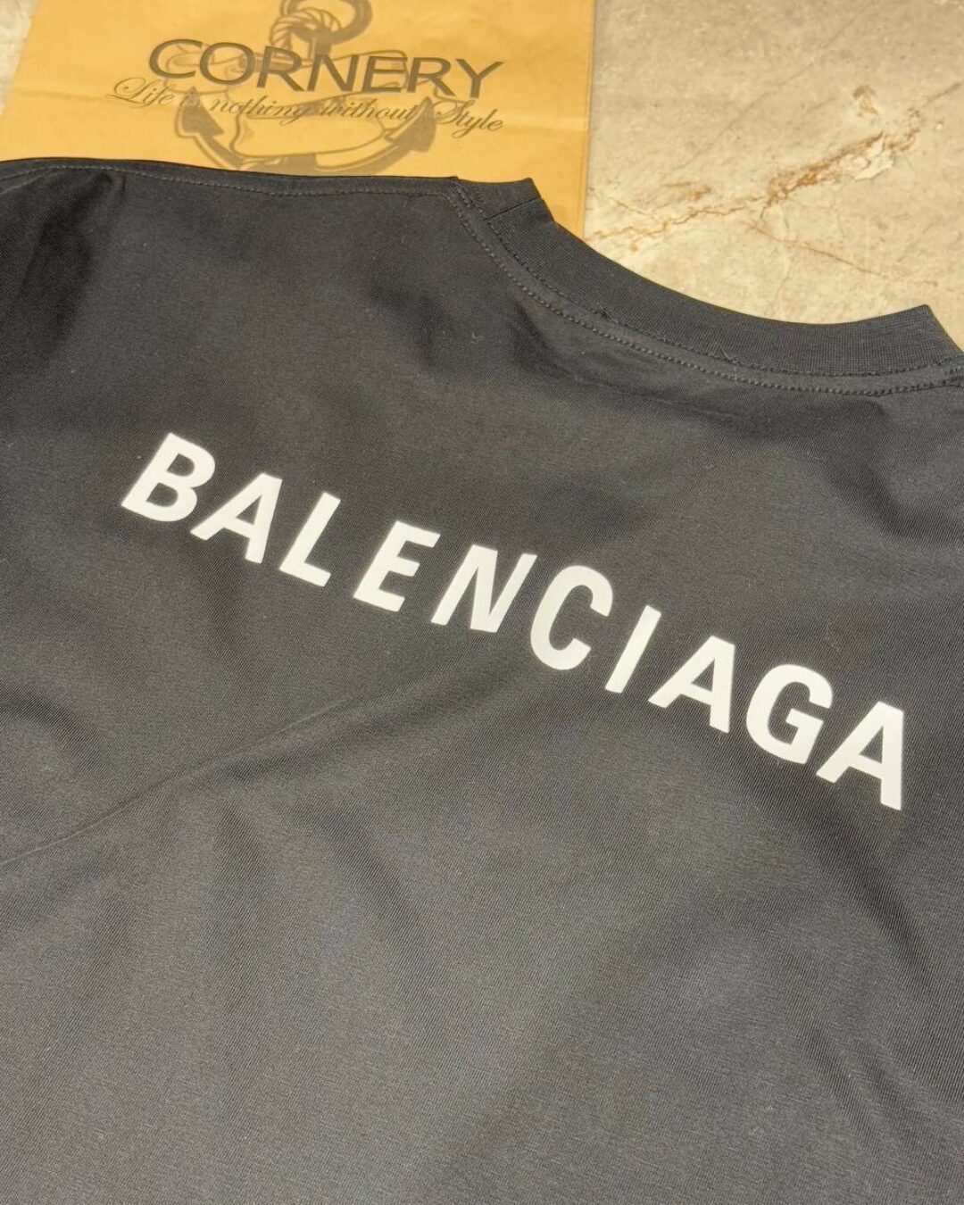 Футболка Balenciaga