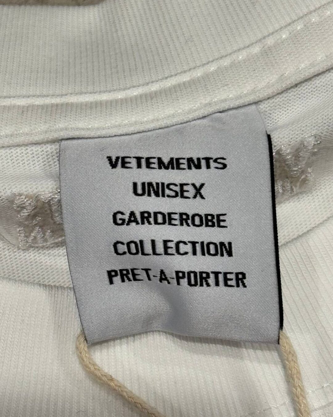 Футболка Vetements