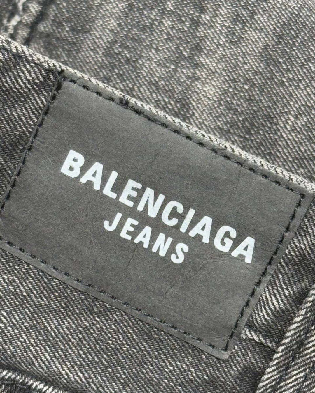 Джинсы Balenciaga