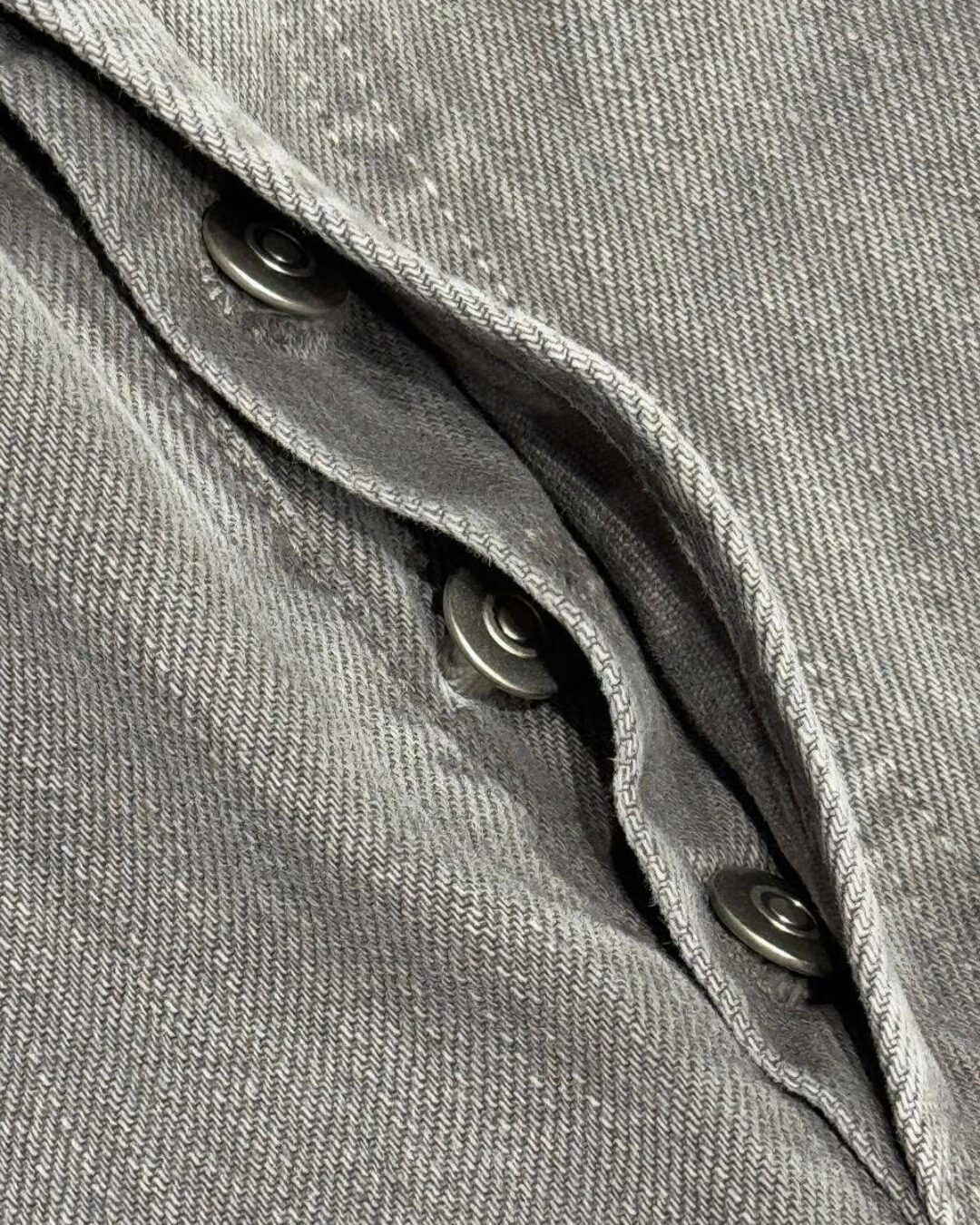 Джинсы Acne Studios — фото 9