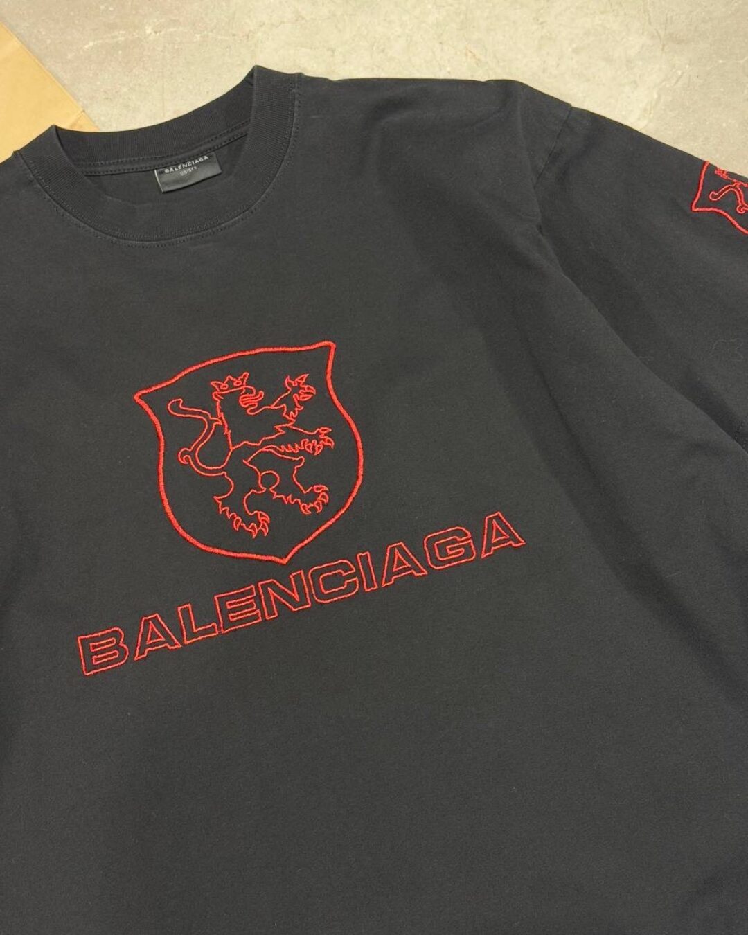 Футболка Balenciaga