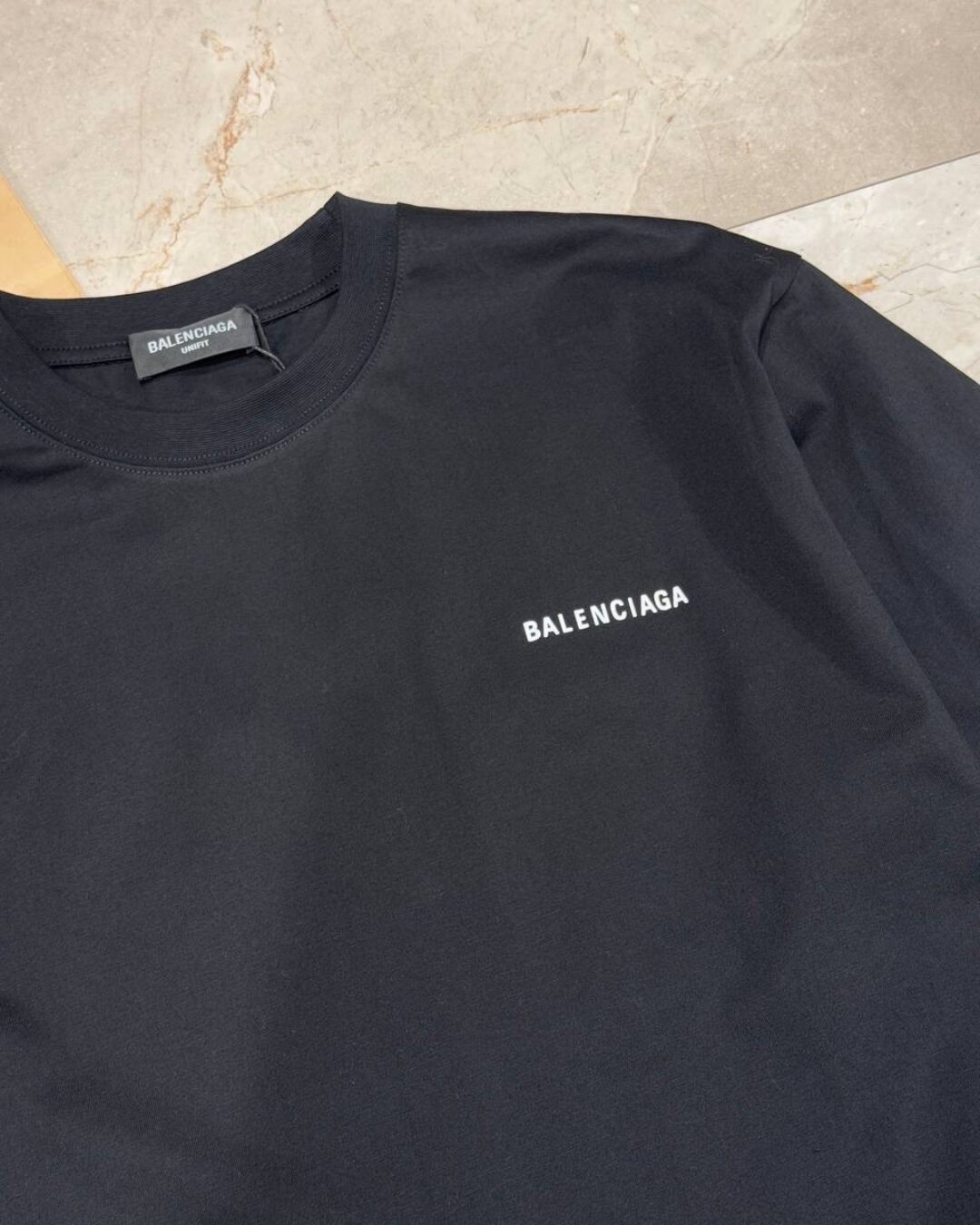 Футболка Balenciaga