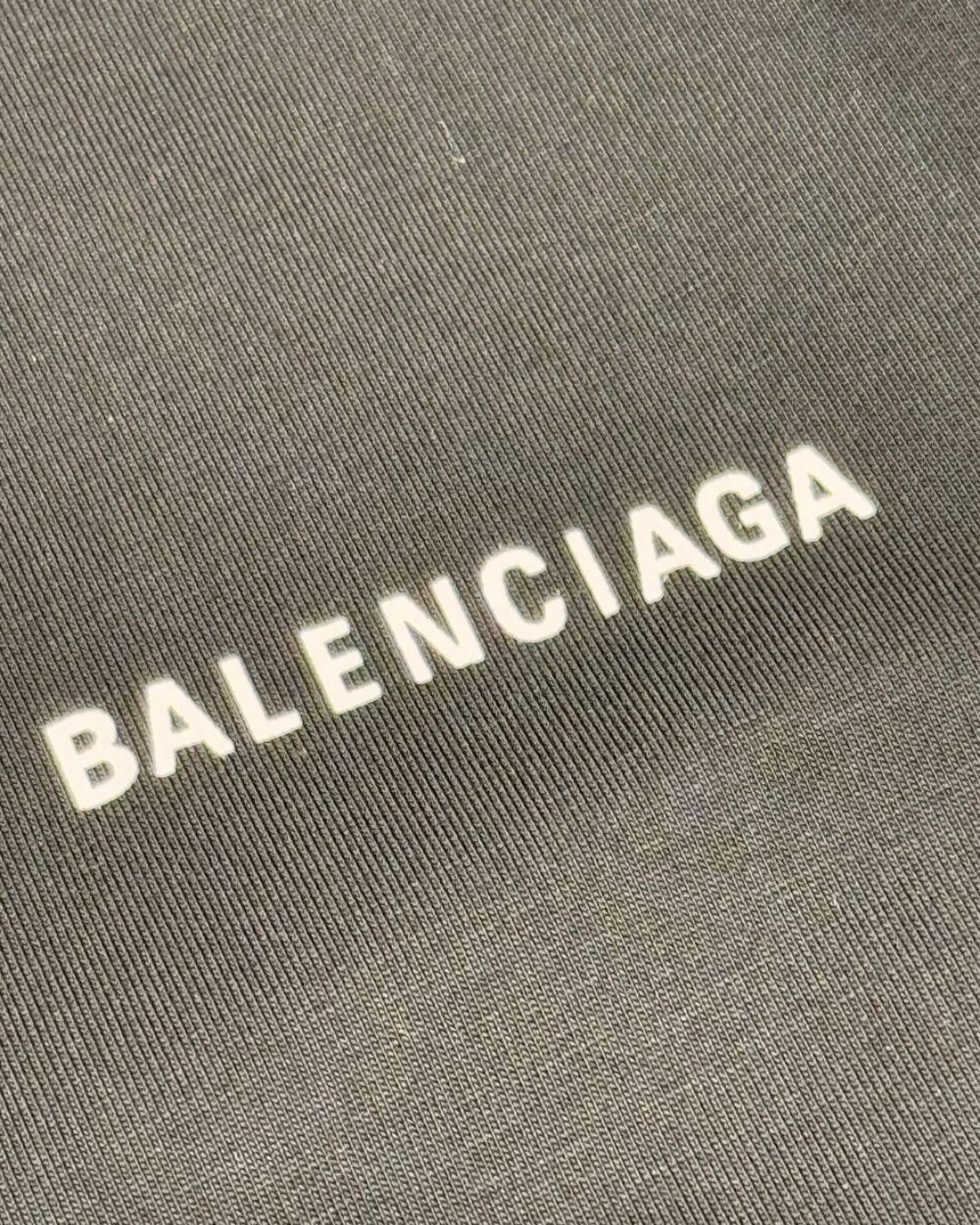 Футболка Balenciaga