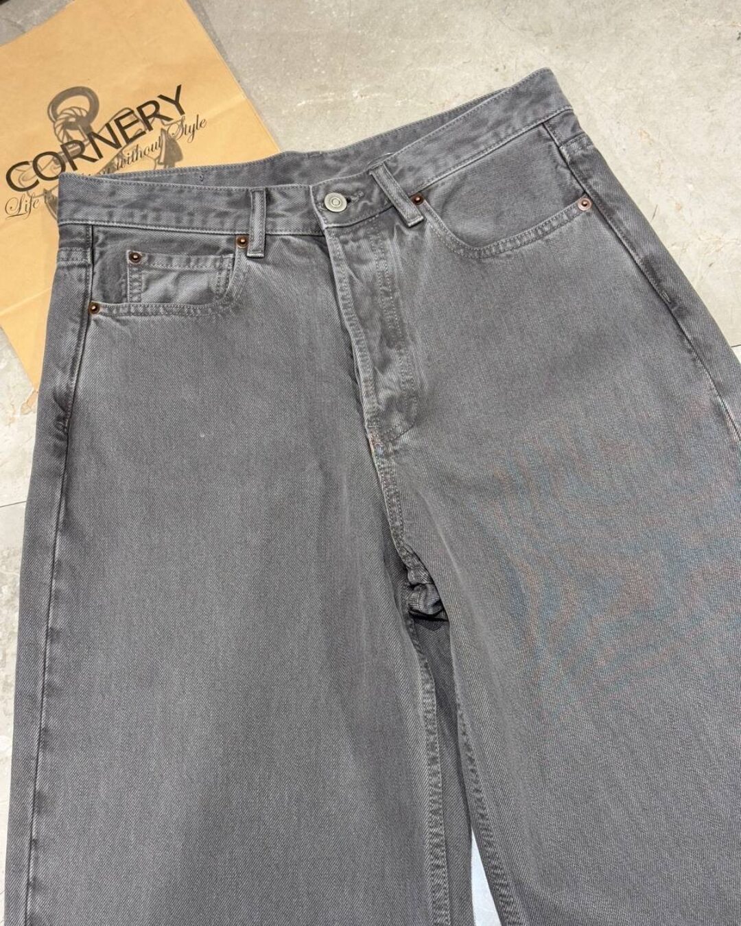 Джинсы Acne Studios
