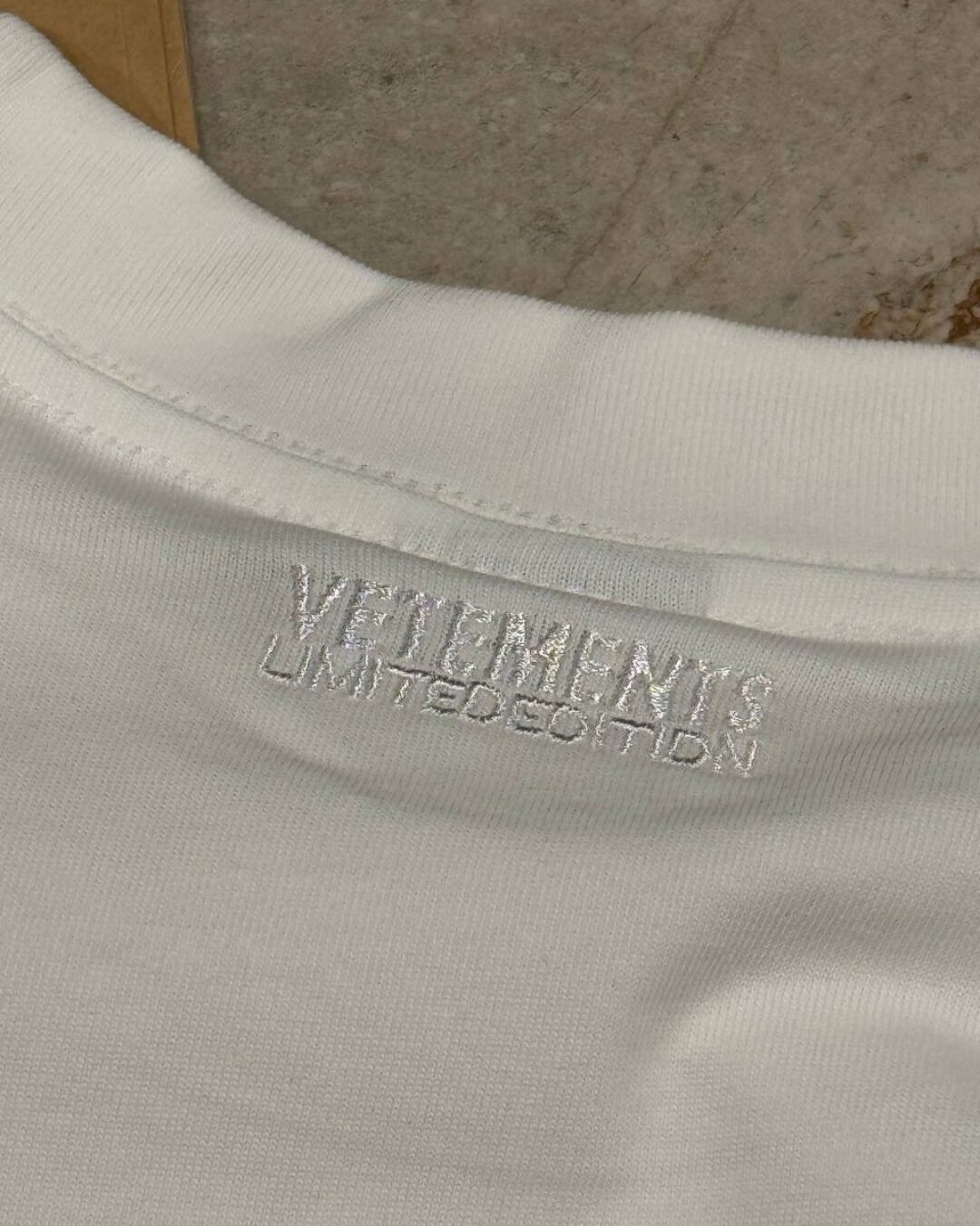 Футболка Vetements