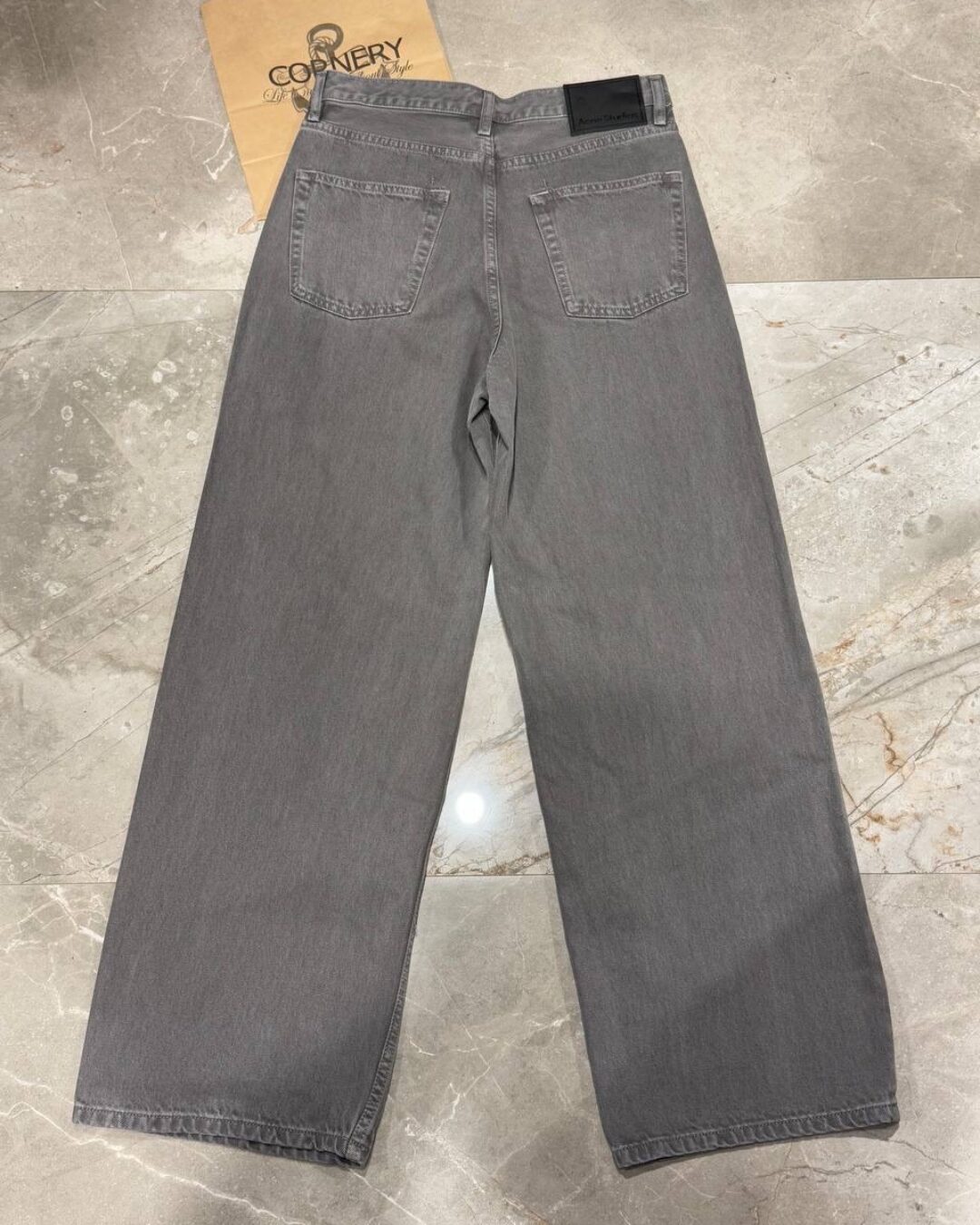 Джинсы Acne Studios