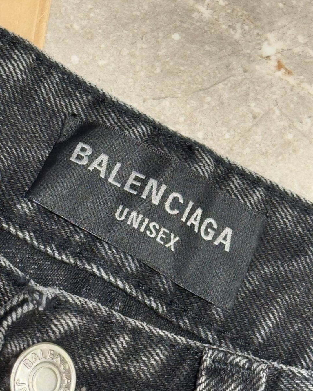 Джинсы Balenciaga