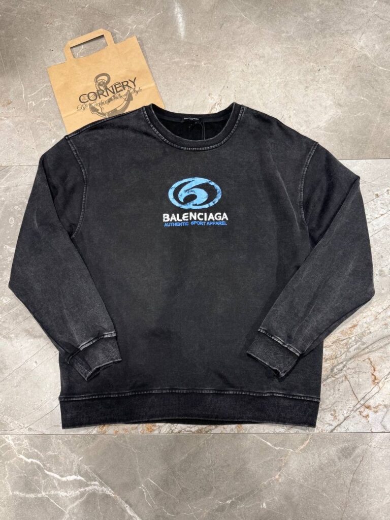 Кофта Balenciaga