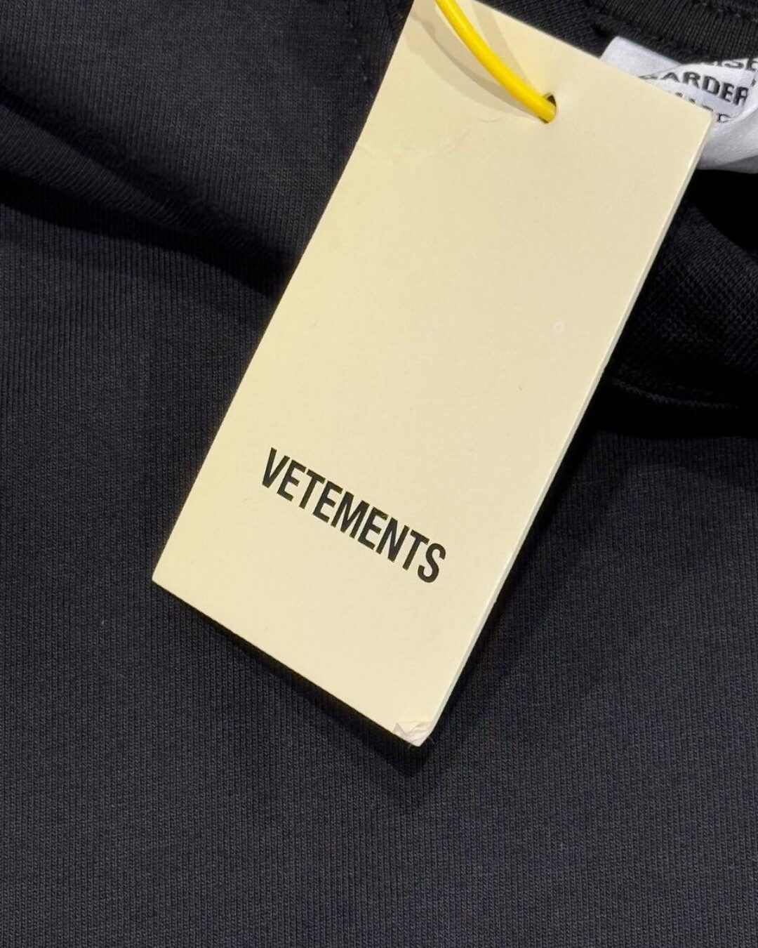 Футболка Vetements