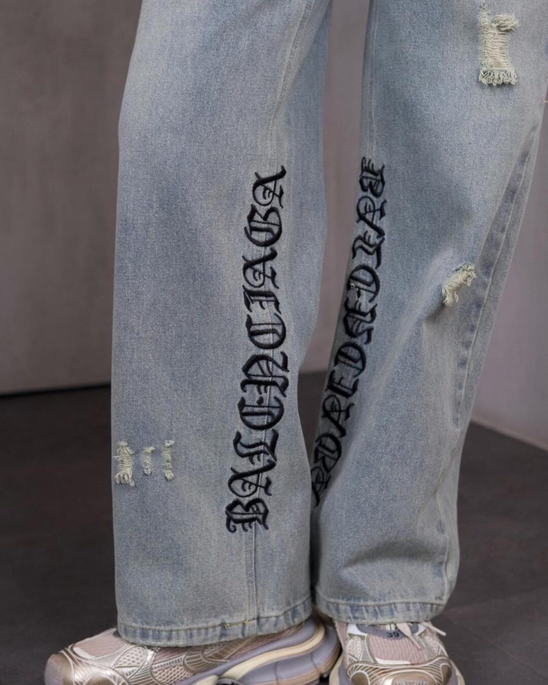 Джинсы Balenciaga