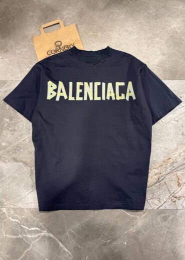 Футболка Balenciaga