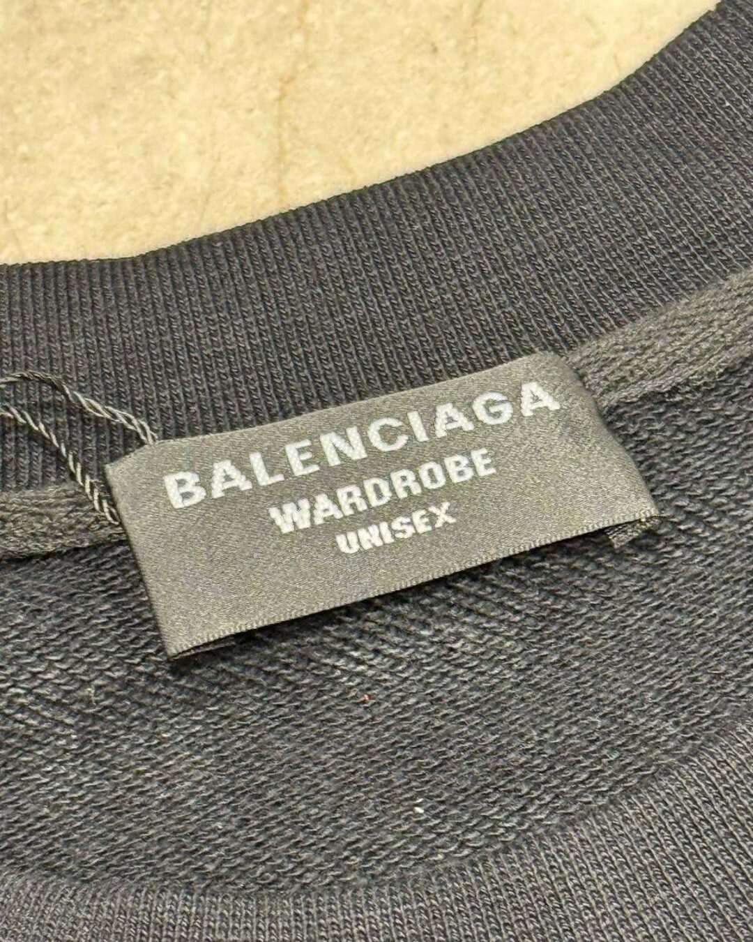 Кофта Balenciaga — фото 8