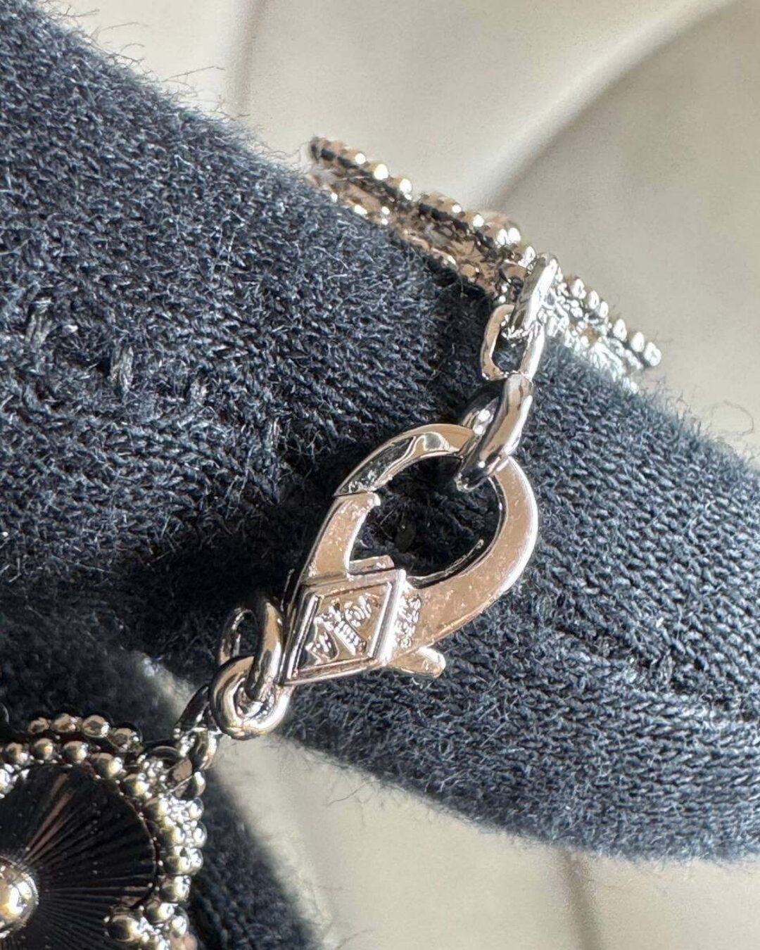 Браслет Van Cleef & Arpels Vintage Alhambra Silver/Reflective