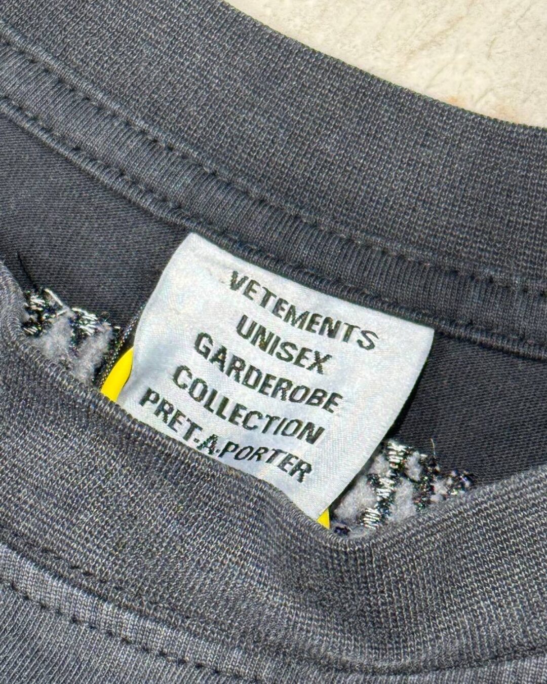 Футболка Vetements