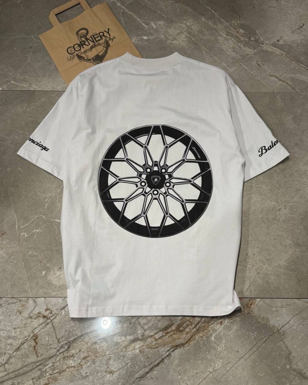 Футболка Balenciaga