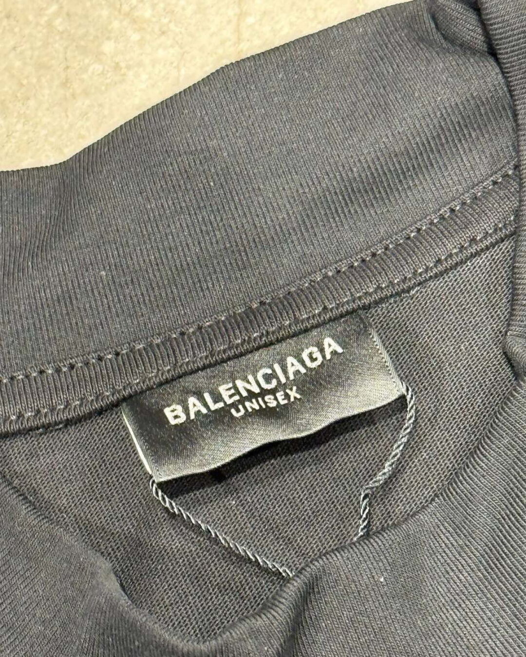 Футболка Balenciaga — фото 6