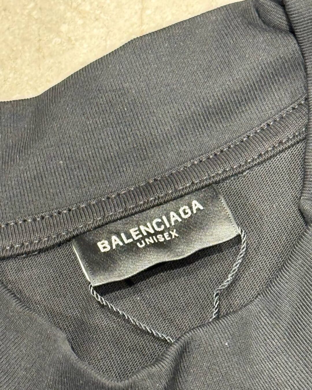 Футболка Balenciaga