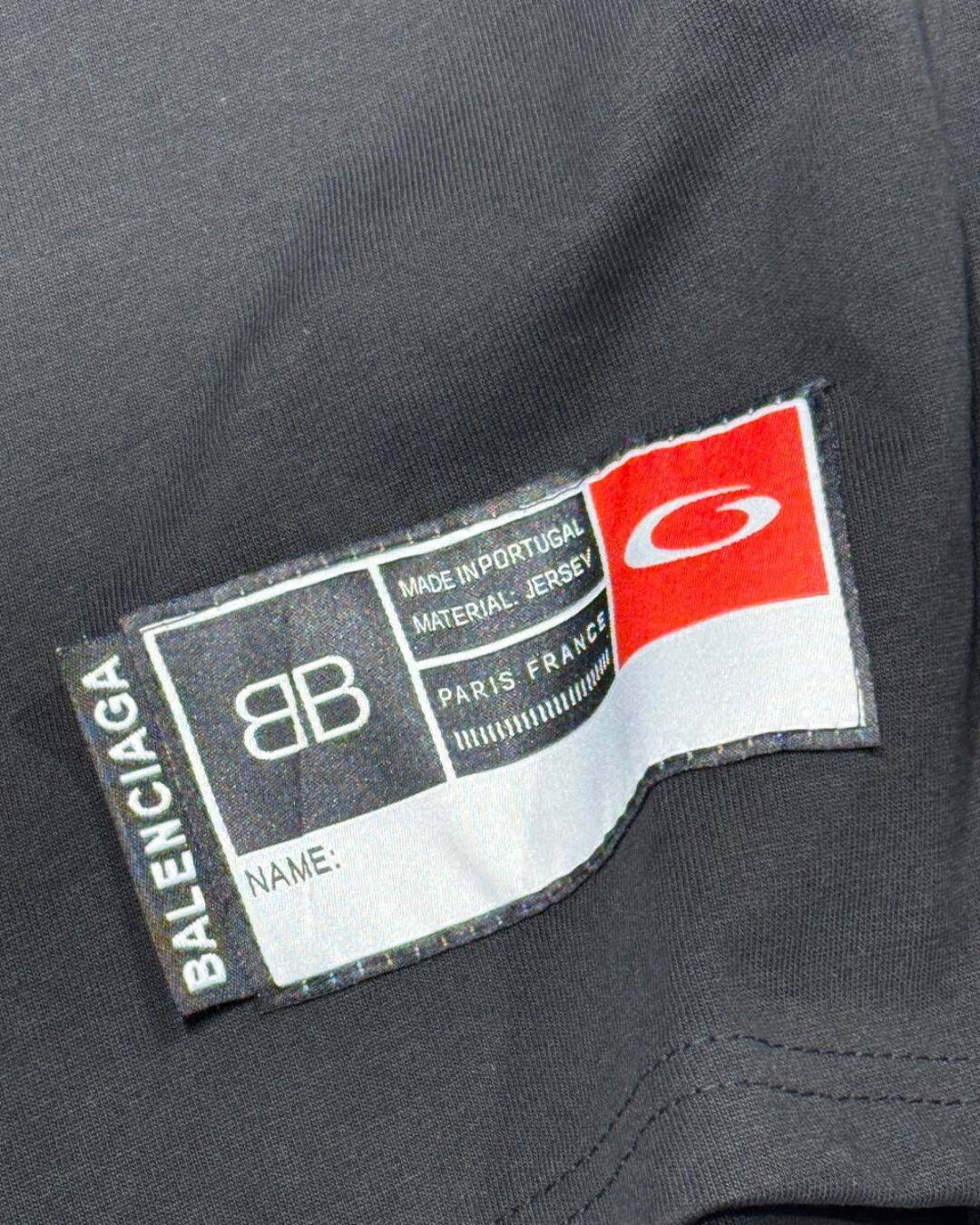 Футболка Balenciaga — фото 7