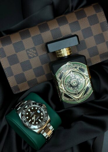 Часы Rolex GMT-Master Bruce Wayne