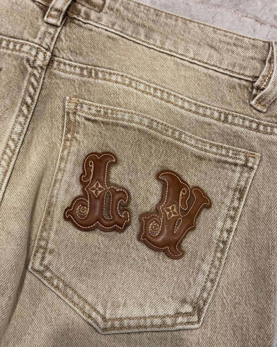 Джинсы Louis Vuitton