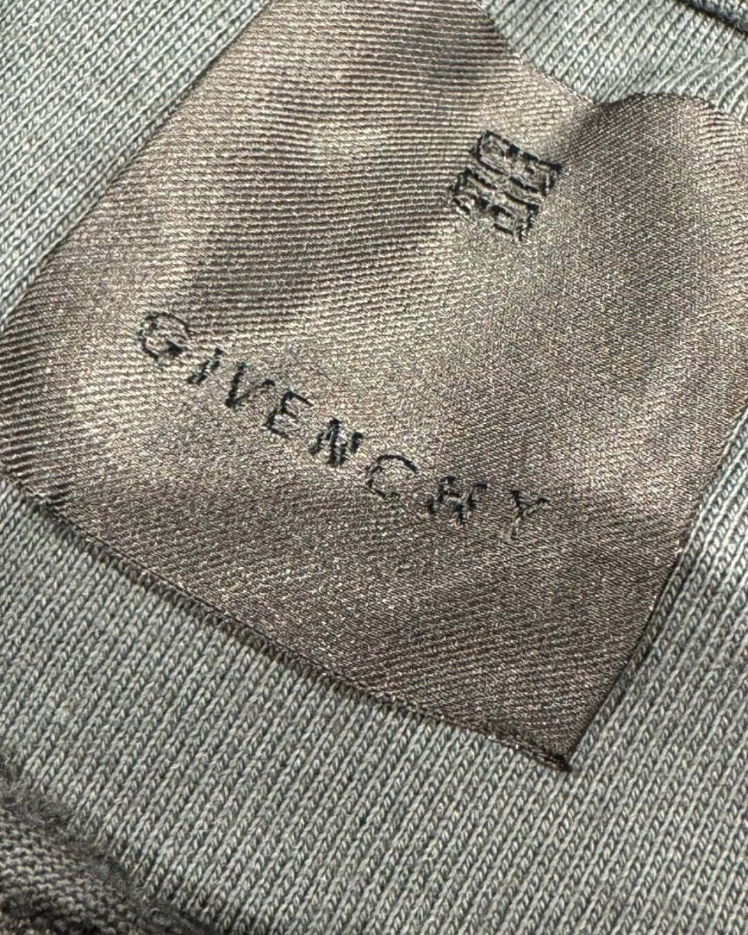 Футболка Givenchy