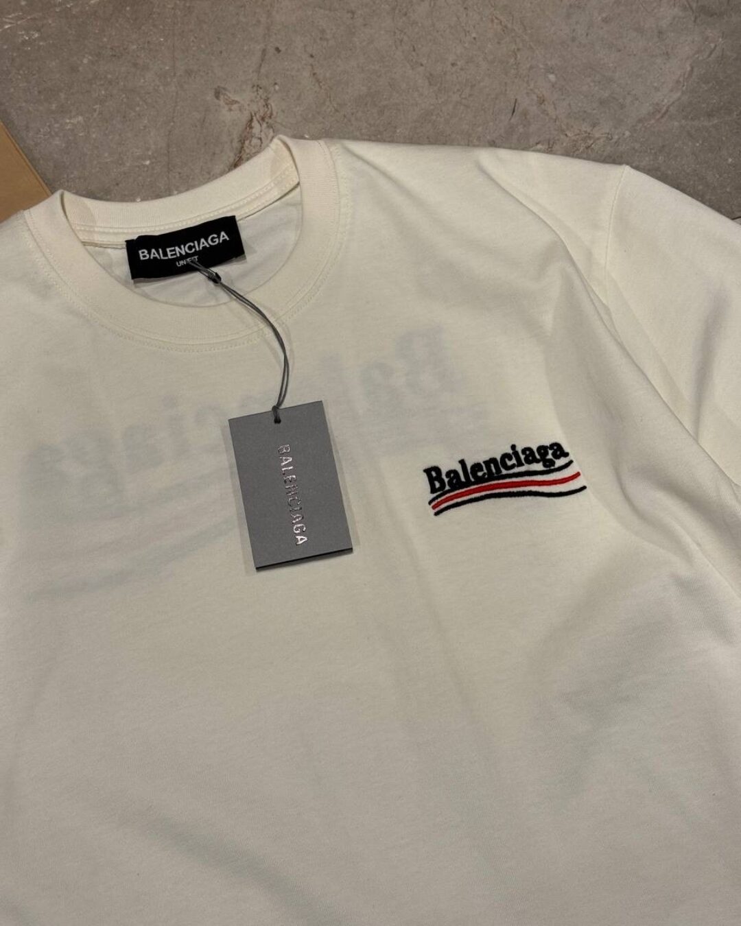 Футболка Balenciaga