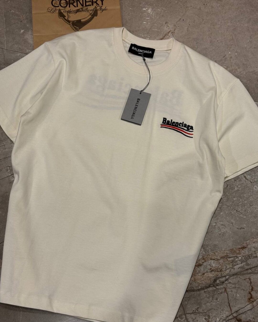 Футболка Balenciaga