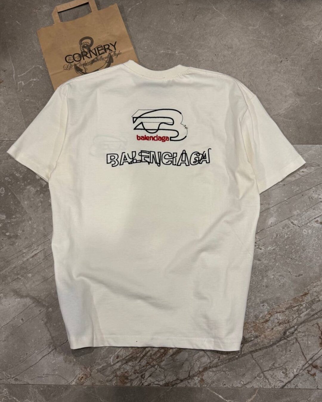Футболка Balenciaga