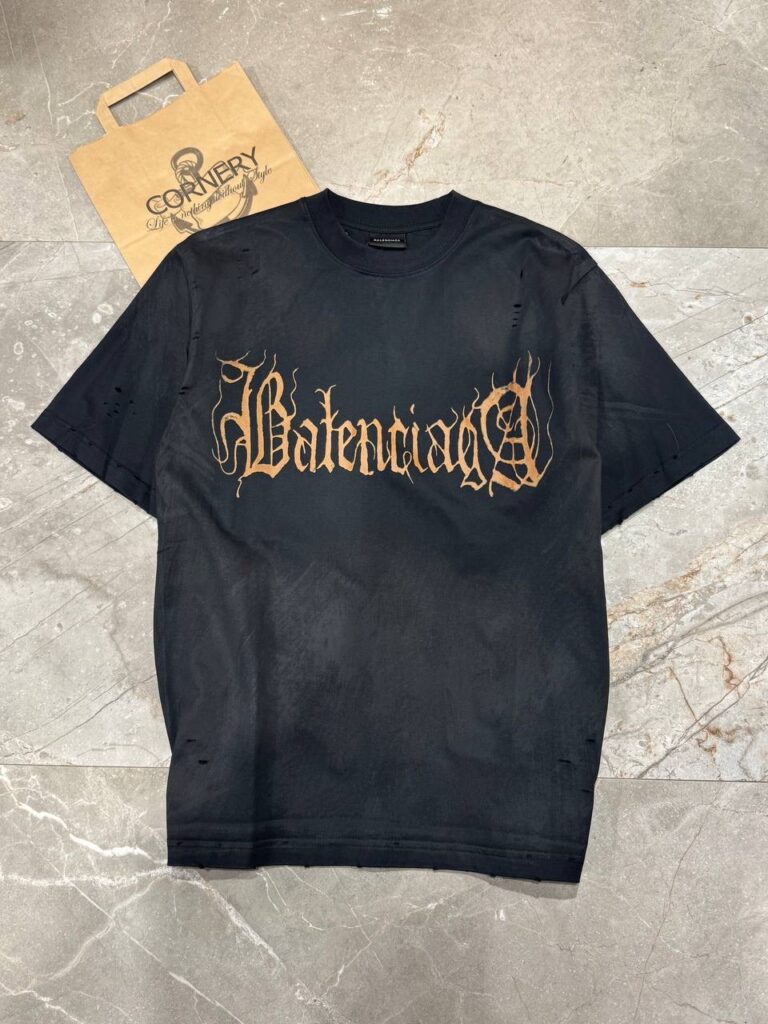 Футболка Balenciaga