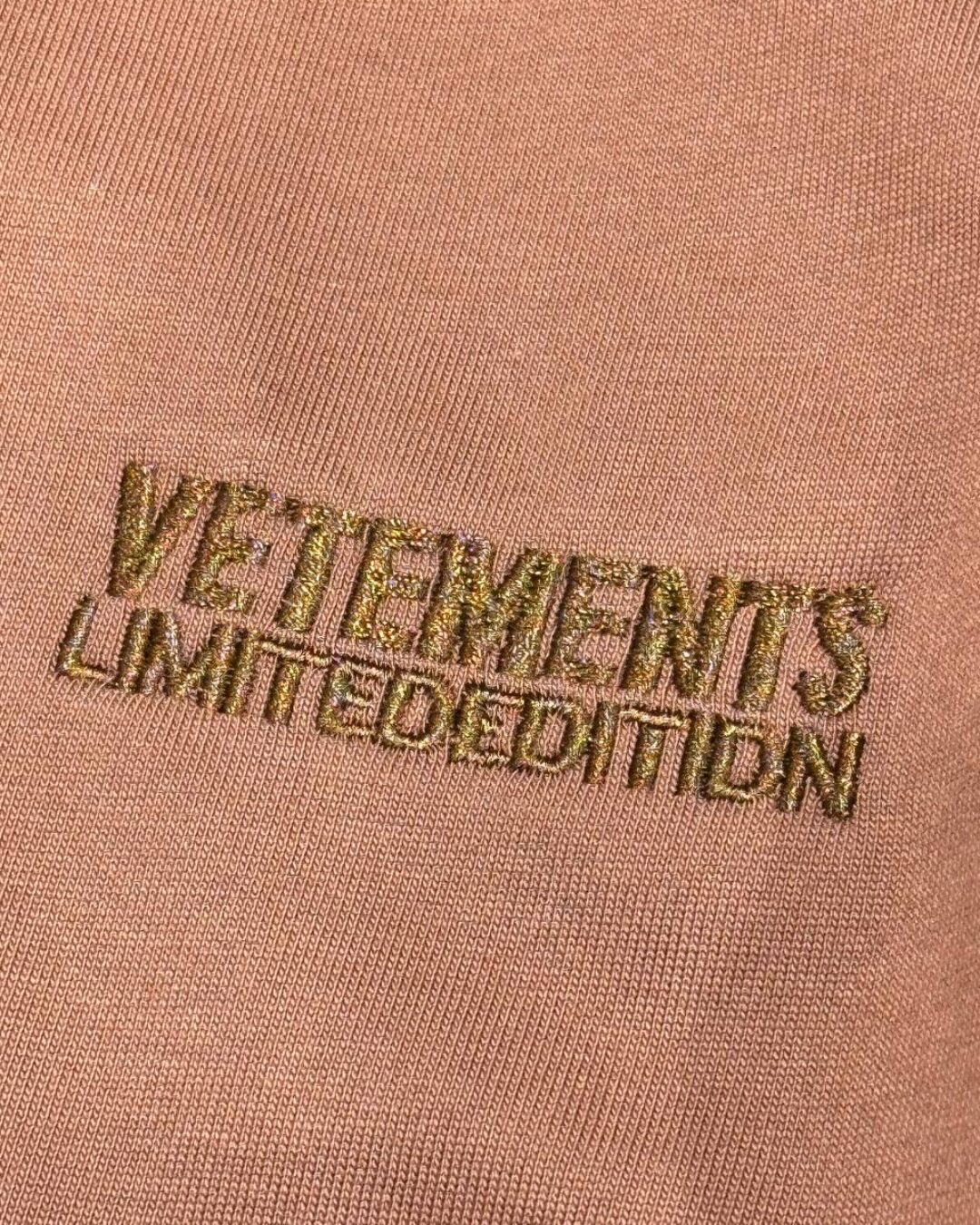 Футболка Vetements