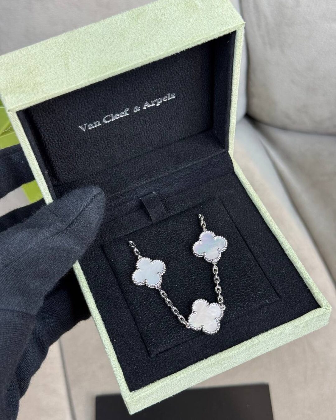 Браслет Van Cleef & Arpels Vintage Alhambra Silver/White