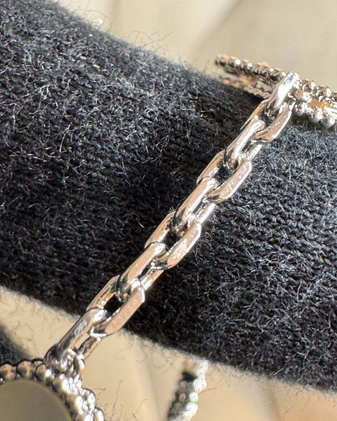 Браслет Van Cleef & Arpels Vintage Alhambra Silver/White