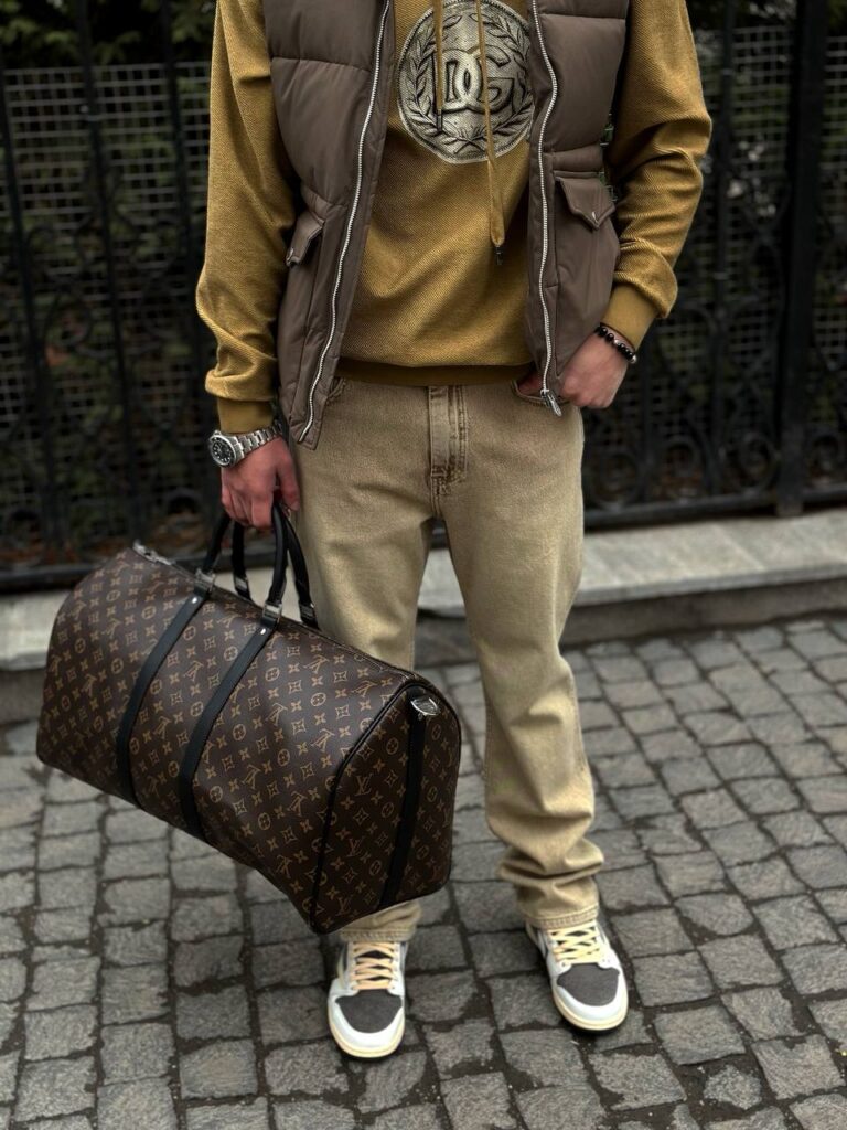 Джинсы Louis Vuitton