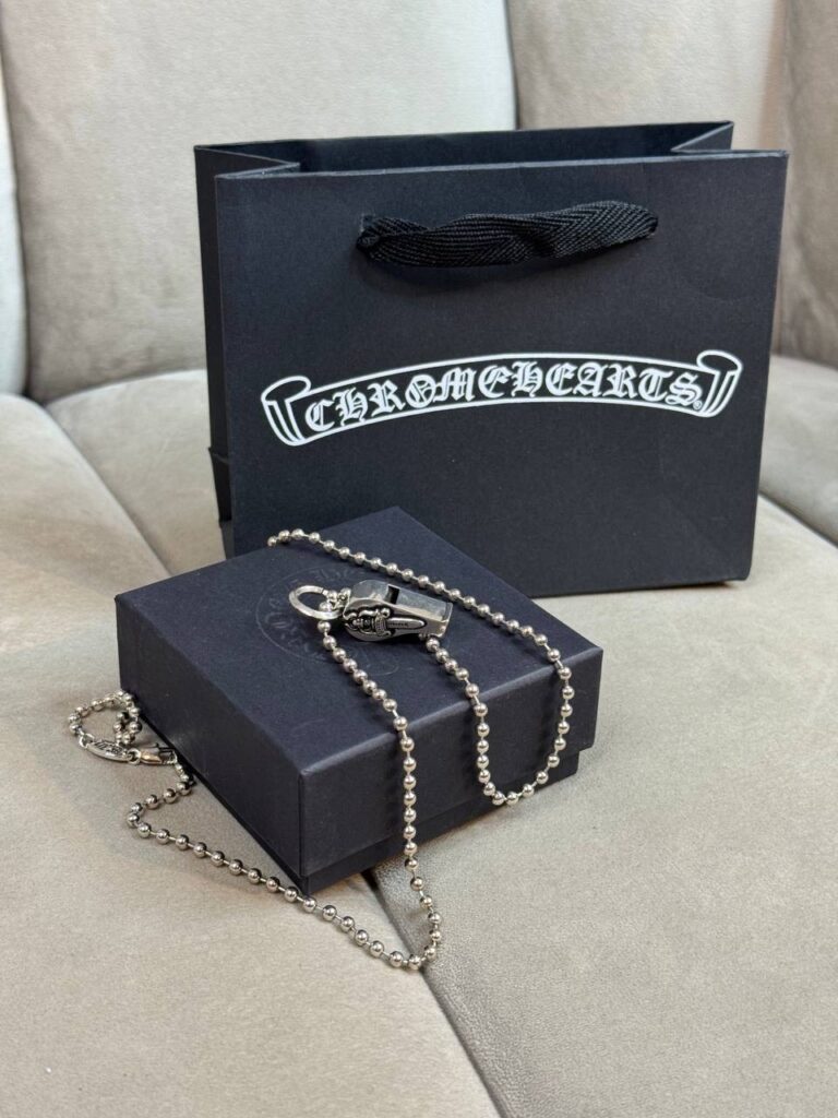 Колье Chrome Hearts