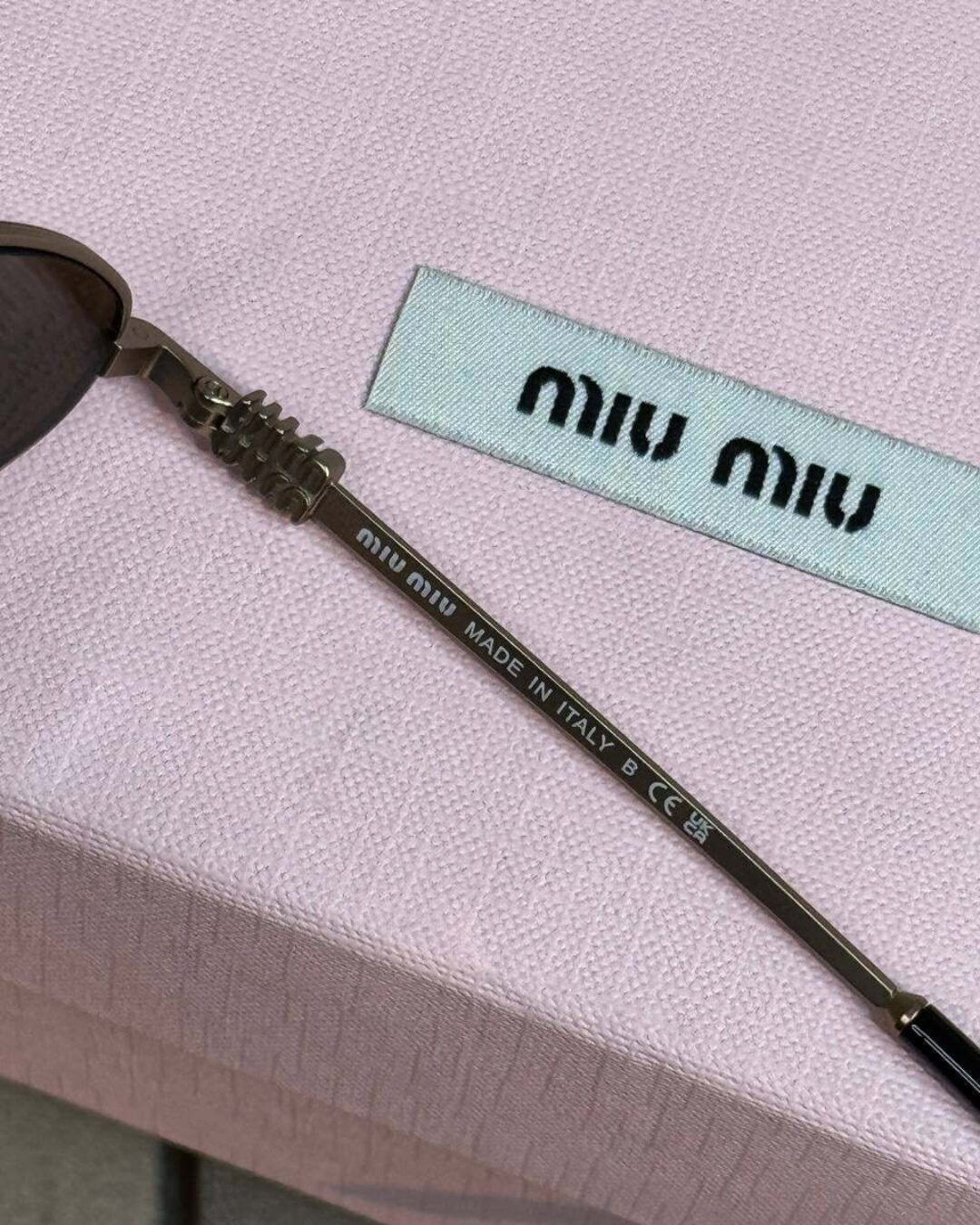 Очки Miu Miu