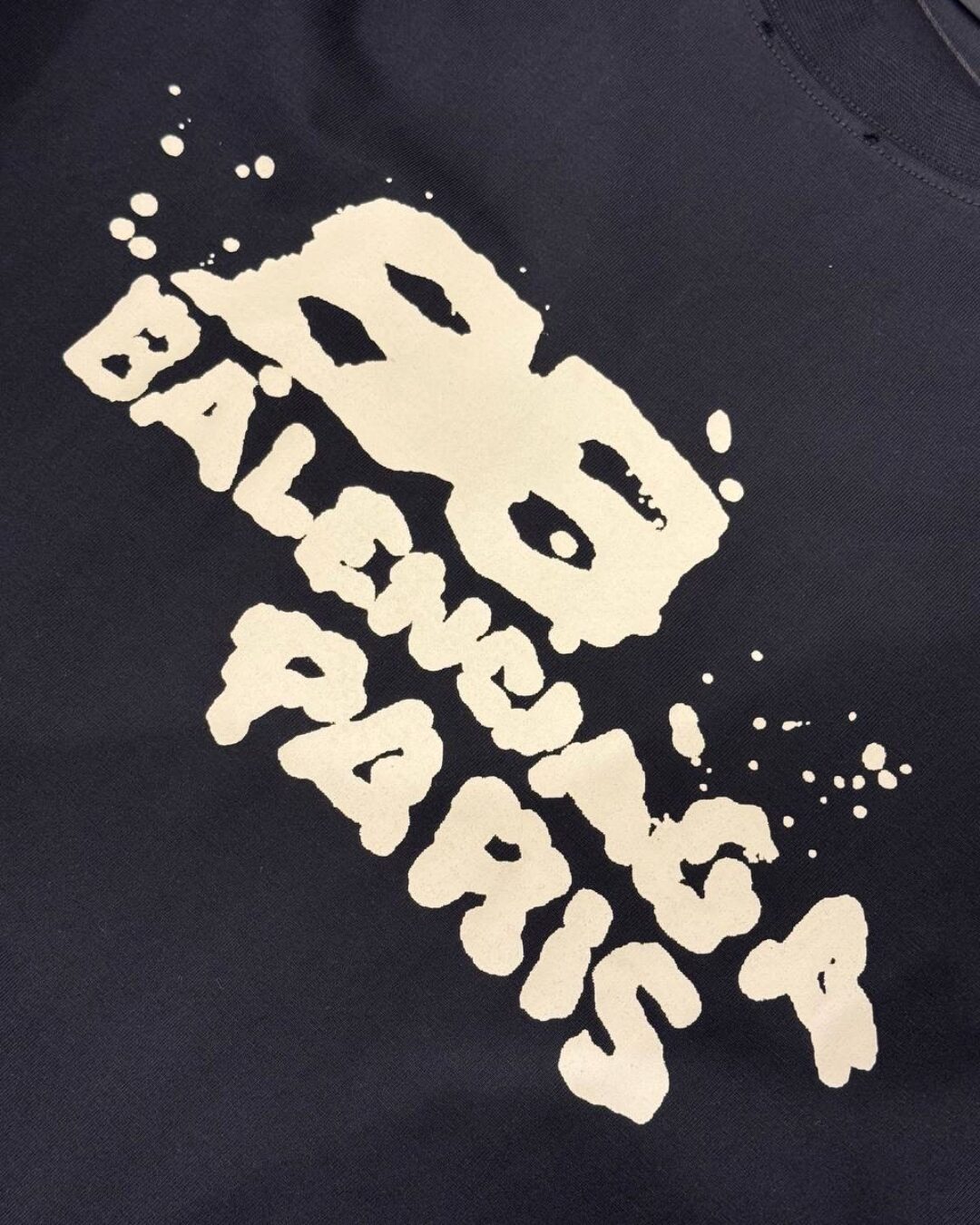 Футболка Balenciaga