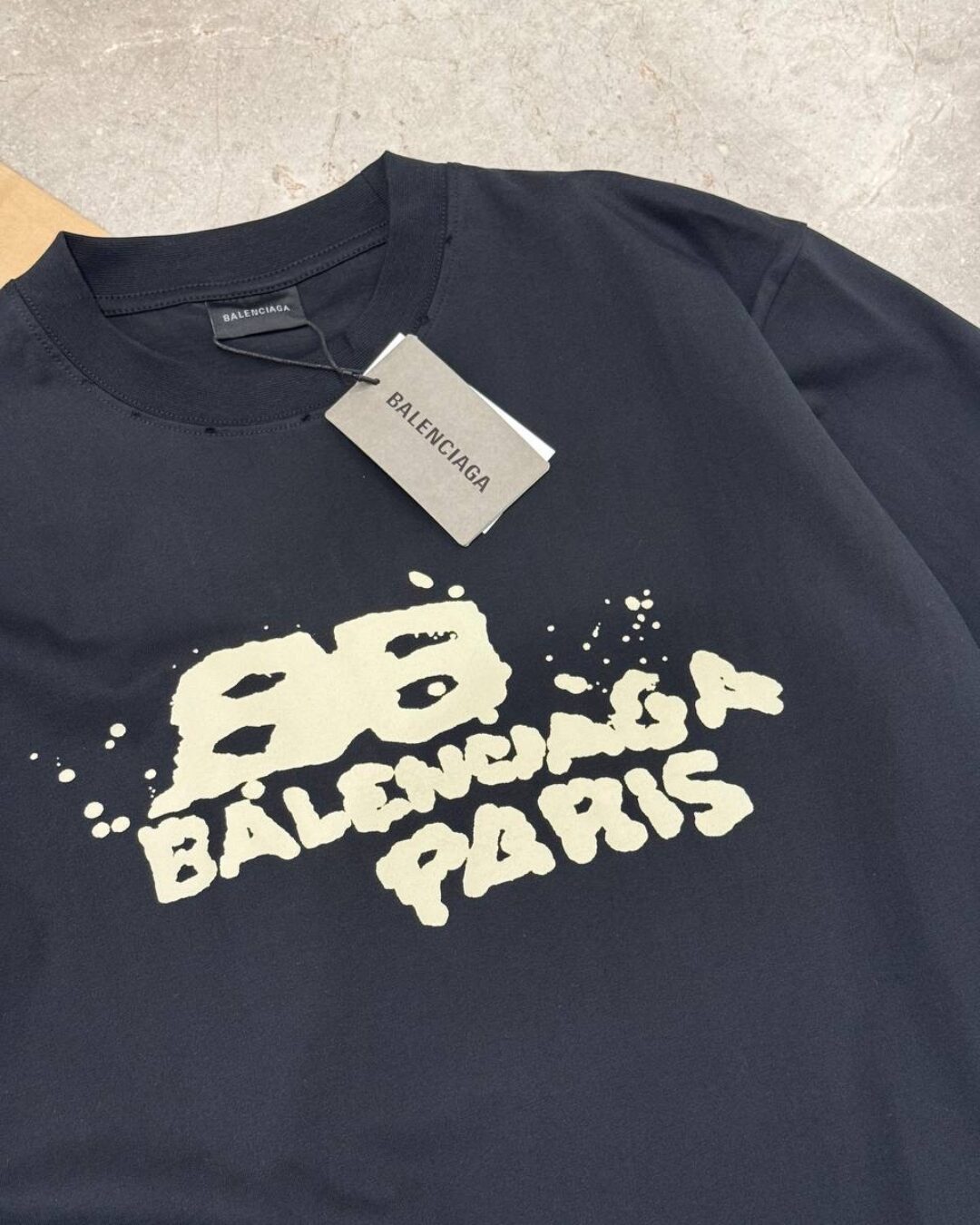 Футболка Balenciaga