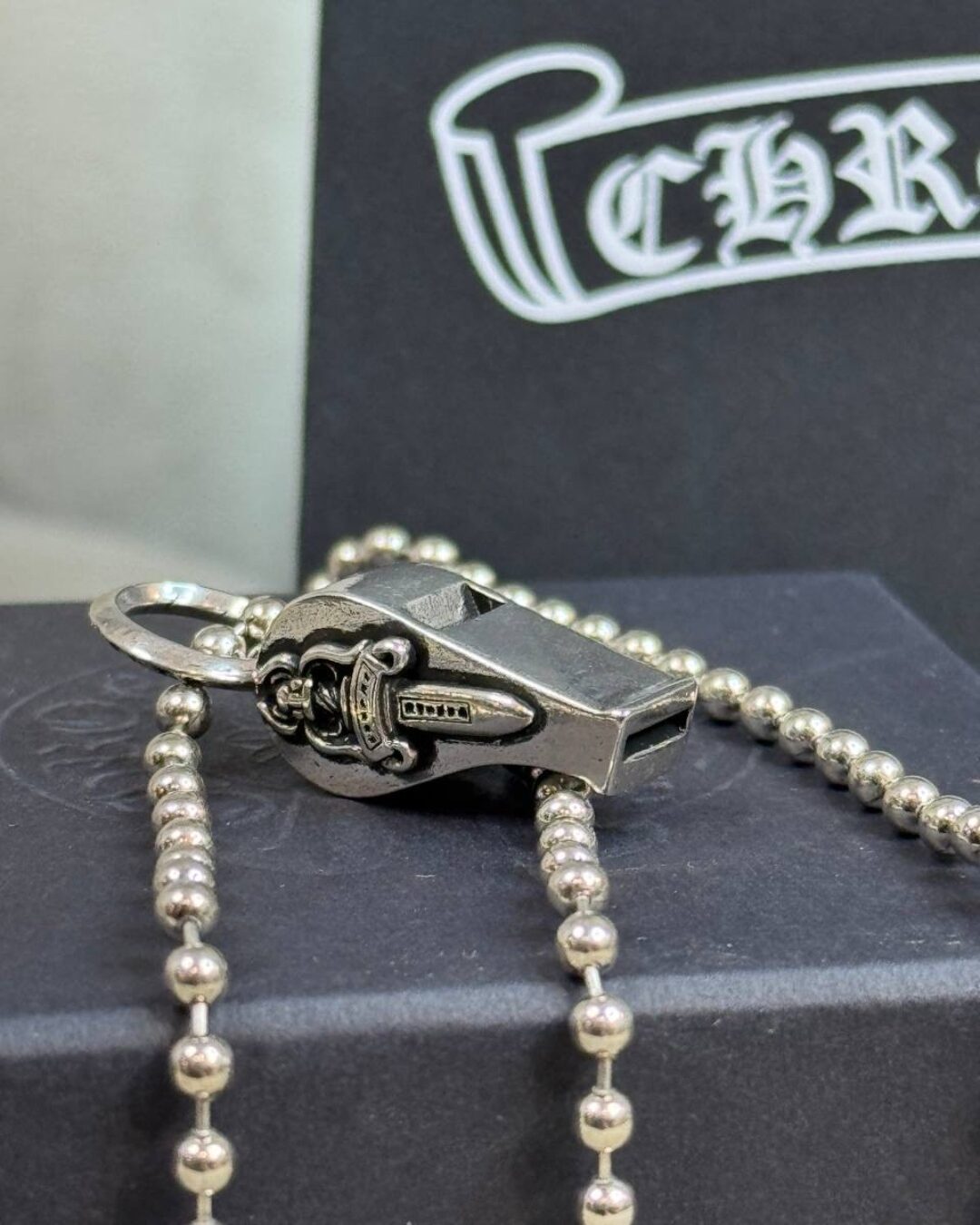 Колье Chrome Hearts