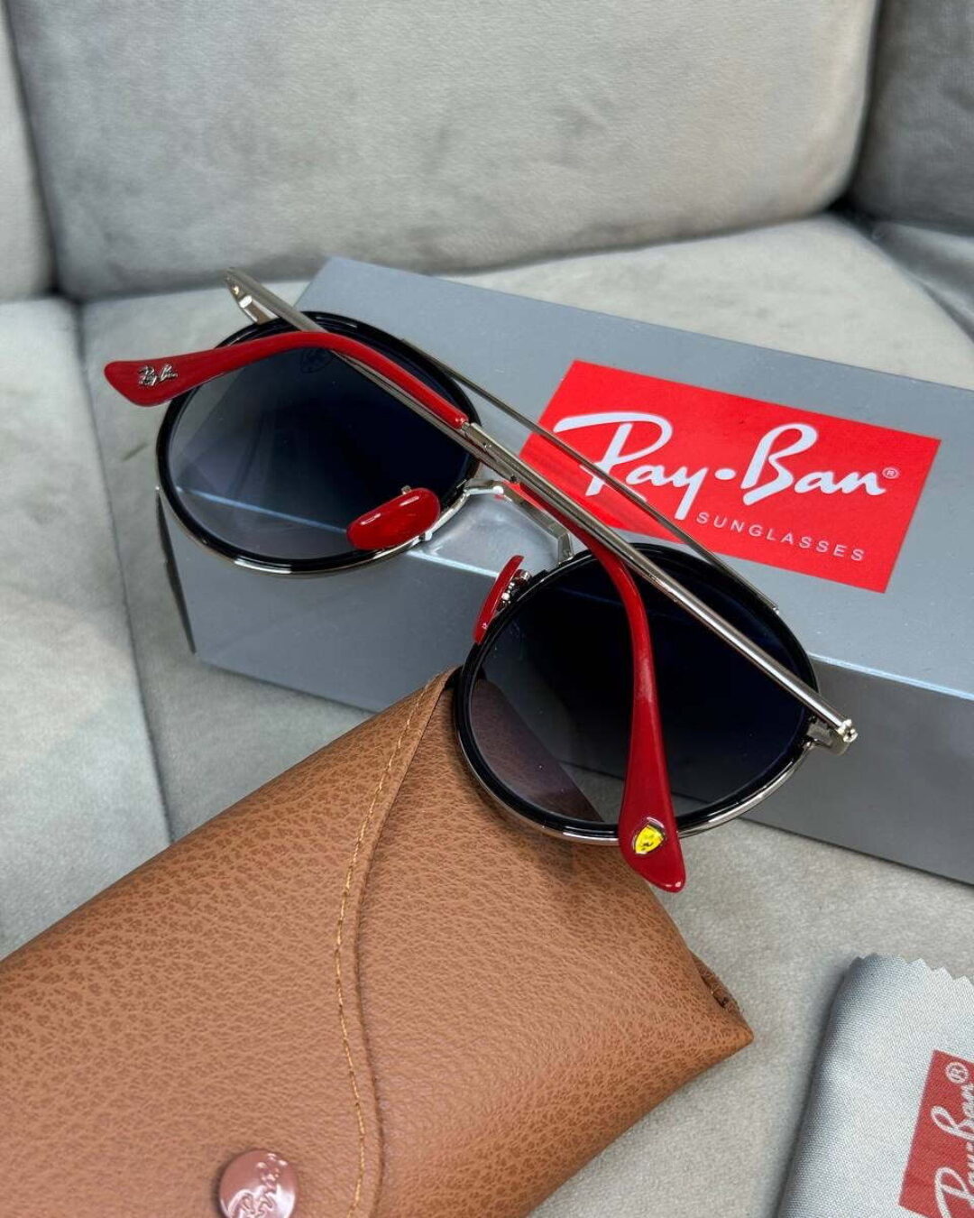 Очки Ray Ban х Ferrari